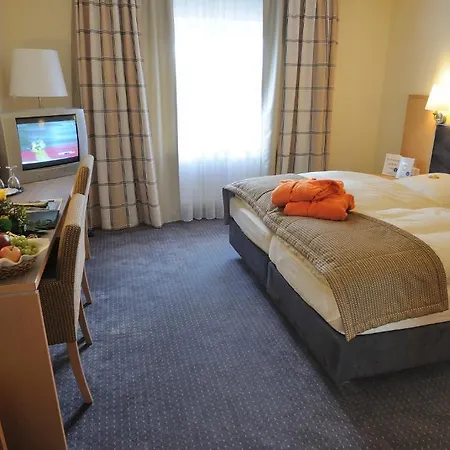 Hotel Restaurant Bergesbuer 4*